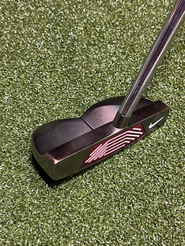 Nike Method Core MC-4i RH 36" Center shaft face balanced putter