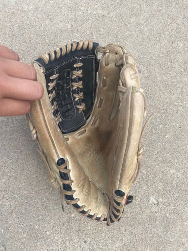 Used Right Hand Throw Rawlings Outfield Liberty Advanced Softball Glove 12.5"