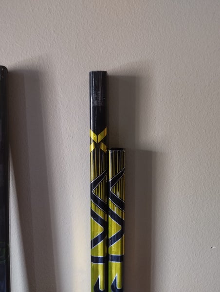 2  Senior Bauer Vapor Hyperlite 2 Left Hand Hockey Stick P92 Pro Stock