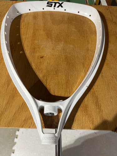 Used Goalie STX Unstrung Shield Head