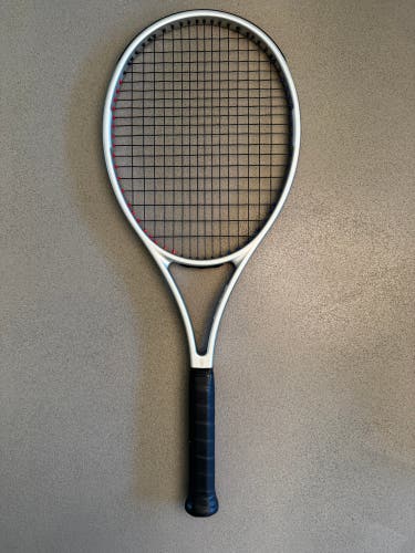 Wilson Pro Staff X - Limited Edition Laver Cup