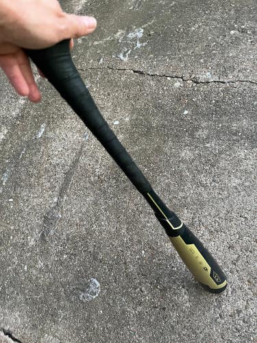 Used Kid Pitch (9YO-13YO) AXE Avenge Bat USSSA Certified (-10) Composite 19 oz 29"