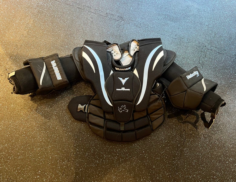 Vaughn Velocity V6 XLW Goalie Chest Protector