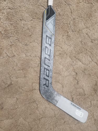 Used intermediate Bauer M5 pro Regular Goalie Stick 23" Paddle