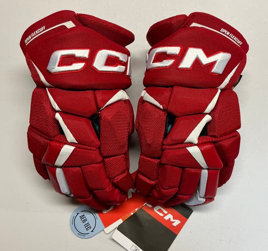 CCM JetSpeed FT6 Pro Gloves 14” Red