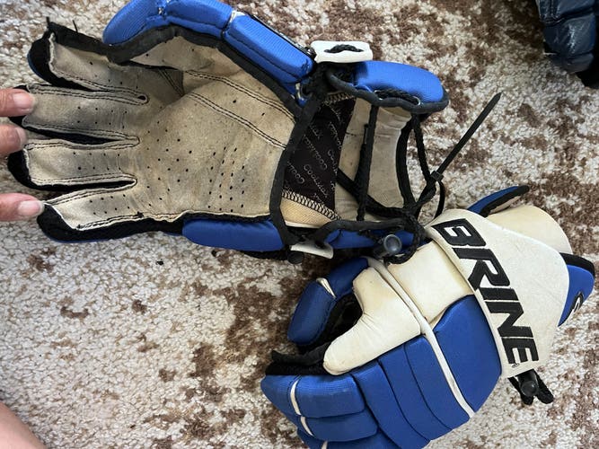 Brine lacrosse gloves large