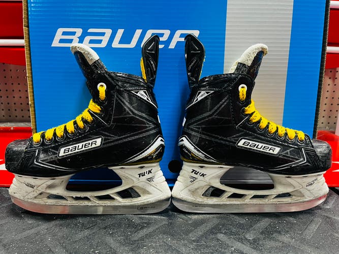 Used Junior Bauer Extra Wide Width  Size 2 Supreme S180 Hockey Skates