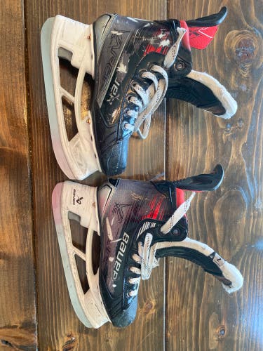 Great condition—Bauer Vapor X5 Pro Skates — Junior Size 2.  Width D.  Includes Superfeet Insoles.