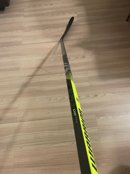 Like New Intermediate Warrior Right Handed W03 Alpha LX2 PRO Hockey Stick