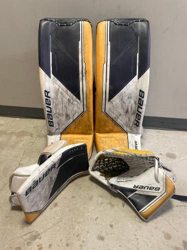 Blue Used 32" Senior Bauer Mach Goalie Full Set Regular