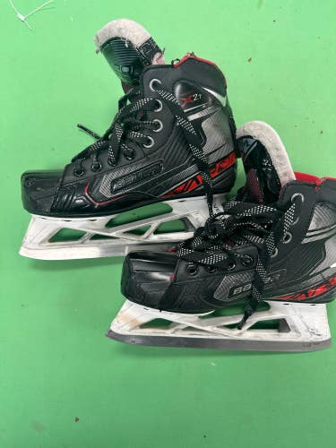 Used Intermediate Bauer Vapor X2.7 Hockey Goalie Skates Regular Width Size 4