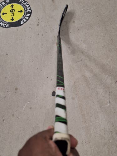 Used Intermediate Bauer Supreme ADV Hockey Stick Left Hand P88