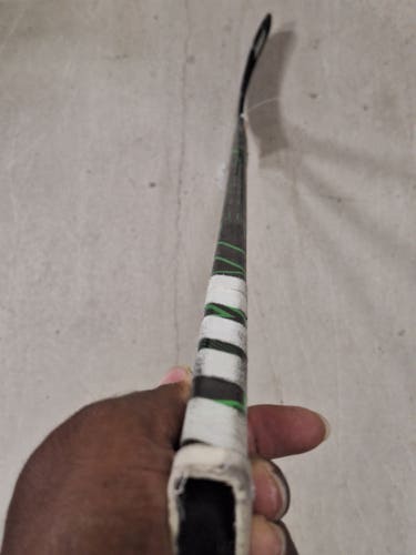 Used Intermediate Bauer Supreme ADV Hockey Stick Left Hand P88