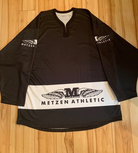 Metzen Euro Pro hockey jersey -