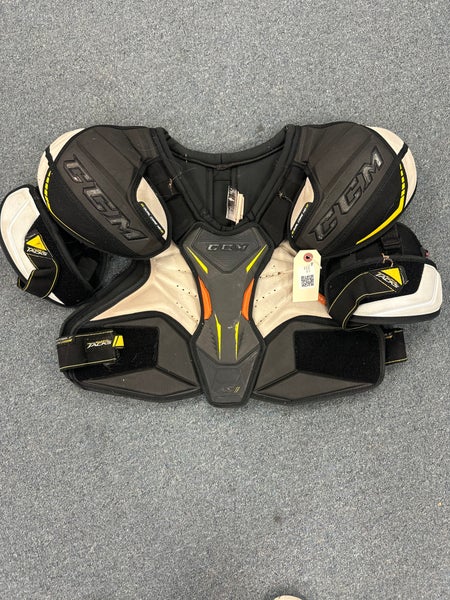 Used XL Senior CCM Super Tacks AS1 Shoulder Pads
