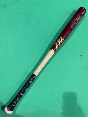 Used Marucci AM22 Bat Wood 31"