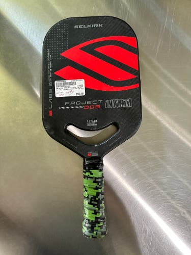 Used Selkirk PROJECT 003 INVIKTA Pickleball Racquet Red 11602-S000101829