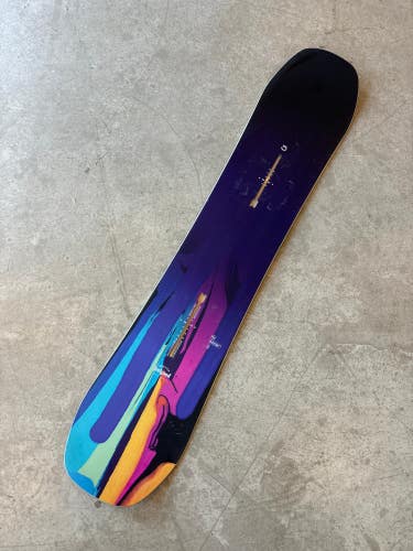 Used Kids Burton Feelgood Snowboard All Mountain Without Bindings True Twin