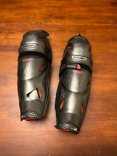 Used Senior Bauer 15" Vapor 3X Pro Shin Pads