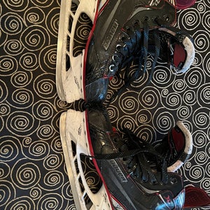 Used Intermediate Bauer Regular Width   Size 5.5 Vapor X2.7 Hockey Skates