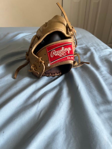 Used  Outfield 11.75" Heart of the Hide Baseball Glove