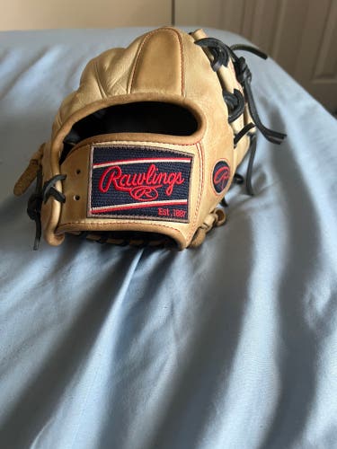 Used  Infield 11.5" Heart of the Hide Baseball Glove