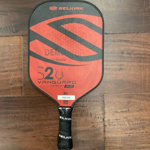 Selkirk Vanguard 2.0 S2 Pickleball Paddle 7.6oz