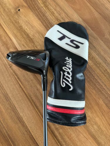 Titleist TSi3 9* RH Driver w/ HZRDUS Smoke X Stiff Shaft and Headcover