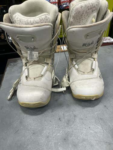 Used Ride Sage Senior 7 Women's Snowboard Boots