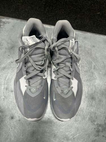 Used Nike Senior 13 Basketball Shoes