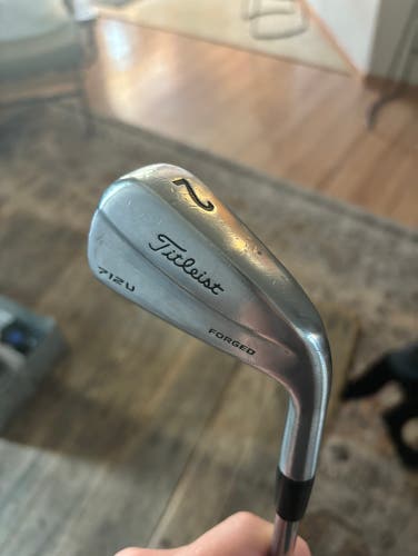 Used 2 iron Right Handed 712u