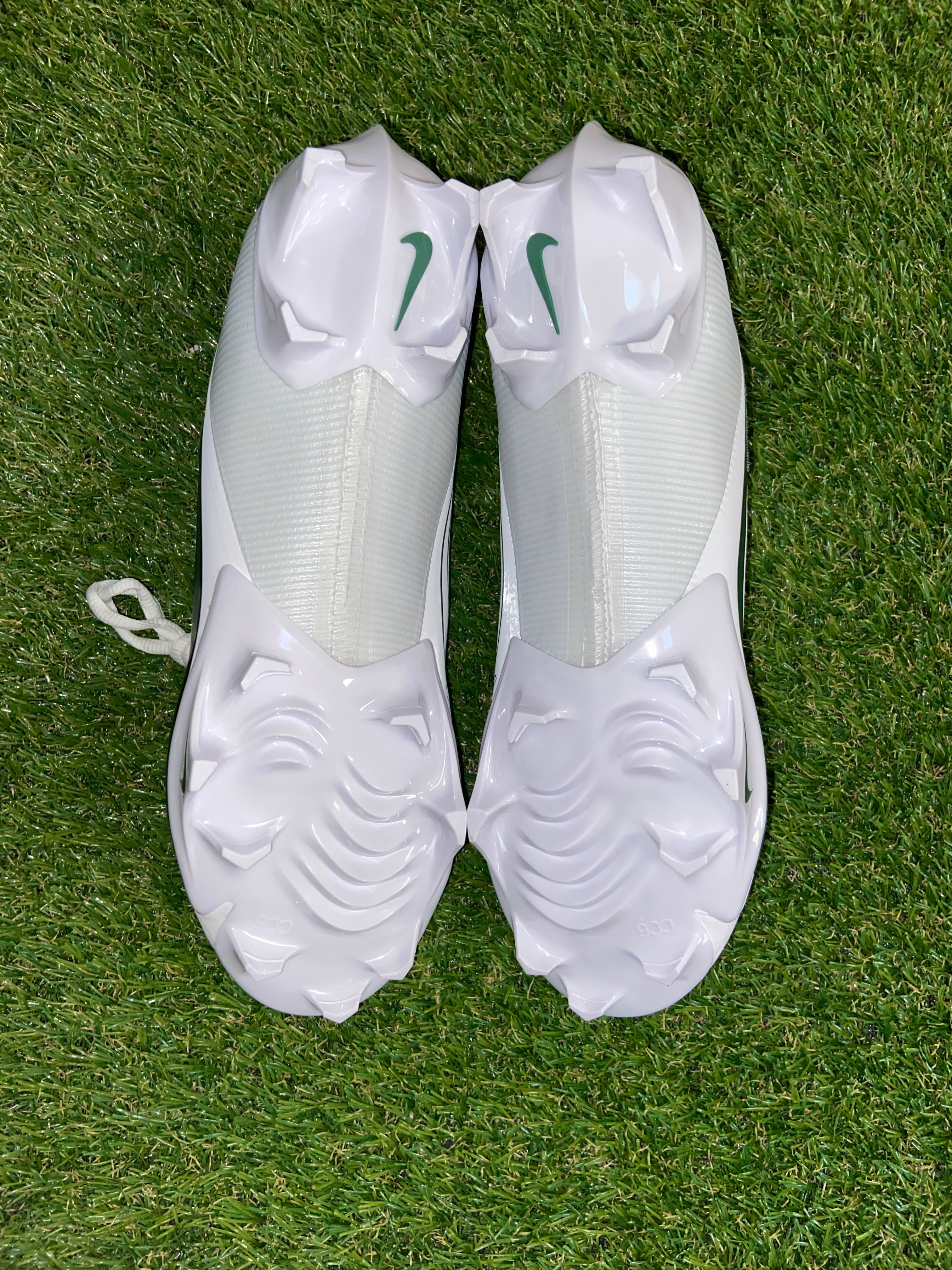 SOLD* Nike Vapor Edge Pro 360 2 Mid Men Football Cleats 