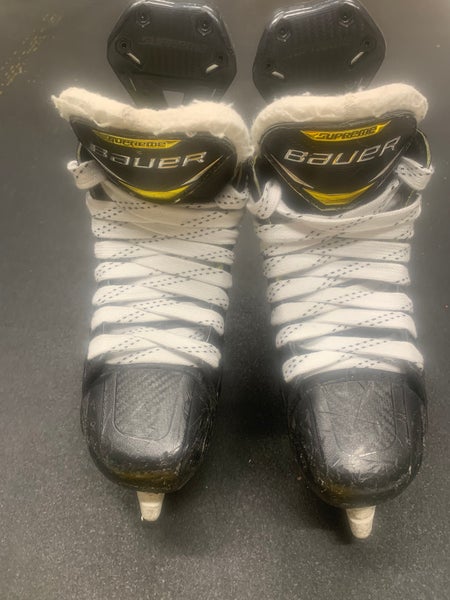 Player Skates - Bauer Supreme 3S PRO - Size 3 (Fit 2)  ***Used in Good Condition***