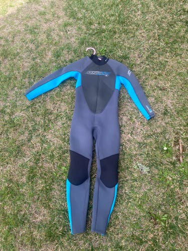 O’neil size 12 wetsuite