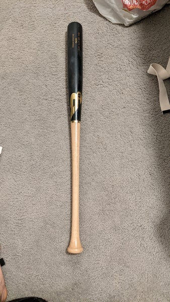 Ronald Acuna Model 2024 B45 RA13 Bat (-2.5) Birch 33"