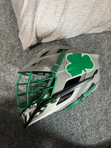St. Pattys Cascade S Helmet
