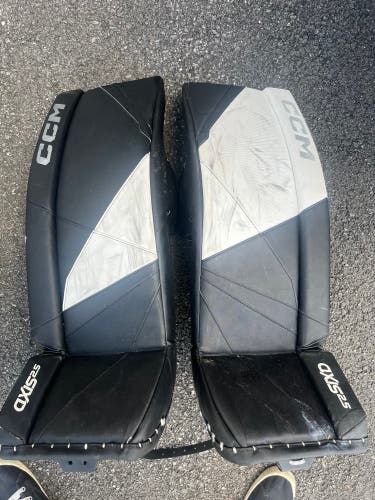 CCM AXIS A2 GOALIE LEG PADS - JUNIOR