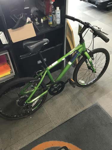 Used Diamondback Insight 20 20" Boys' Bikes