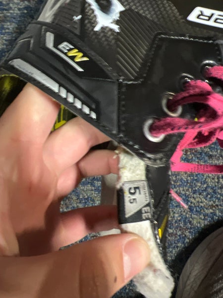 Senior Bauer Supreme M3 Hockey Skates | Size 5.5