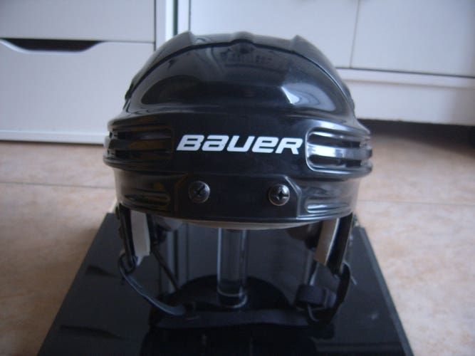 Excellent, Great Condition Bauer BHH3500 Hockey Helmet sz Senior Medium Black