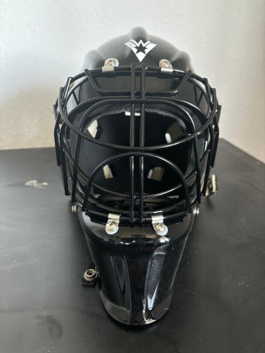 Used Sr Sm/med Pro Stock V6 Helmet