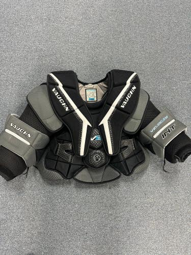 Used Intermediate Large Vaughn Velocity V9 Goalie Chest Protector