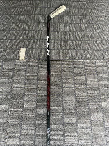 Used Intermediate CCM Right Handed P29  JetSpeed Team Hockey Stick