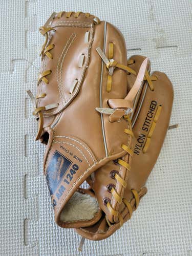 Used 2606 11" Fielders Gloves