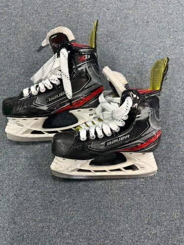 Used Junior Bauer Vapor X2.9 Hockey Skates Regular Width Size 3.5