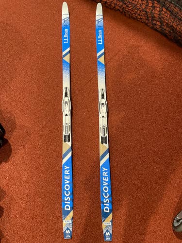 Like New Rossignol Discovery L.L Bean Cross Country Skis With Bindings (Size 175CM)