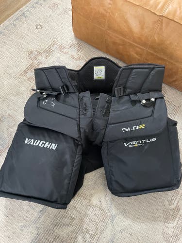 Vaughn SLR 2 Pro goalie pants. Sr large