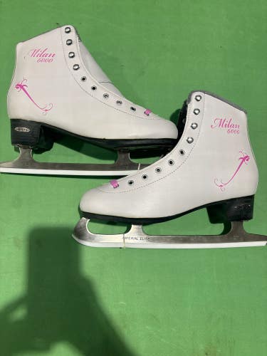 White Used Lake Placid Milan 6000 Figure Skates Junior 10