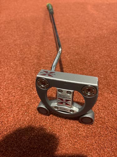 Used Men's Scotty Cameron Futura X Mallet Putter Left Hand 35"