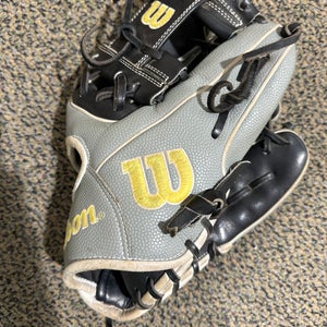 Gray Used Wilson A2000 Right Hand Throw Infield Baseball Glove 11.5"